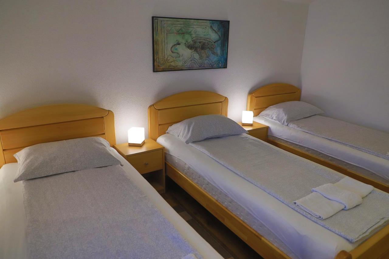 Apartments Oeneus Račić Kültér fotó